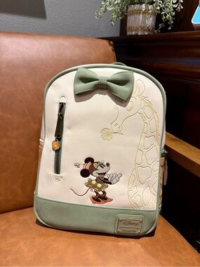 LE BoxLunch Exclusive - Loungefly Disney Minnie Mouse Giraffe Mini Backpack